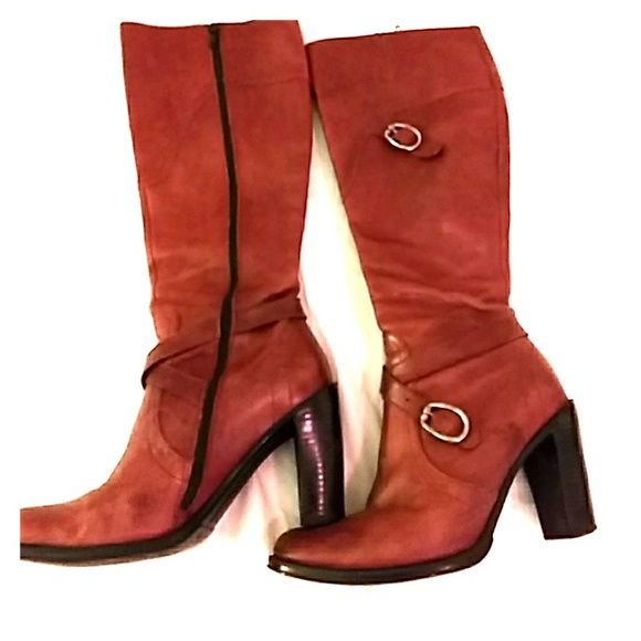 Beloved pinkish burgundy Italian leather boots - Picture 1 of 8